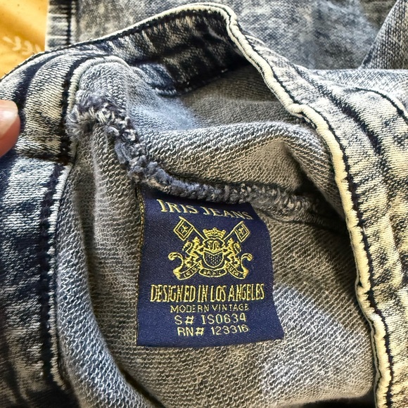 Acid Wash Denim Pencil Skirt - Picture 6 of 7